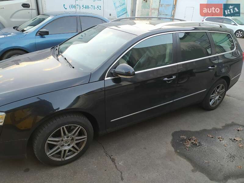 Універсал Volkswagen Passat 2006 в Києві