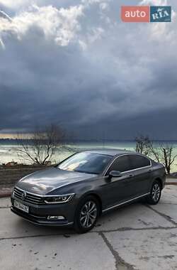 Седан Volkswagen Passat 2016 в 