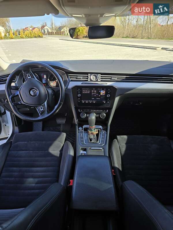 Універсал Volkswagen Passat 2018 в Львові фото 16 Універсал Volkswagen Passat 2018 в Львові