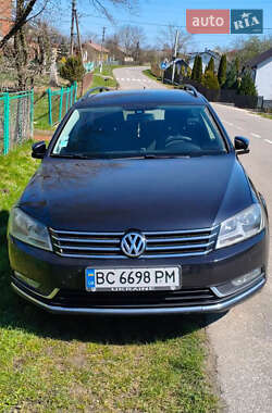 Универсал Volkswagen Passat 2011 в 