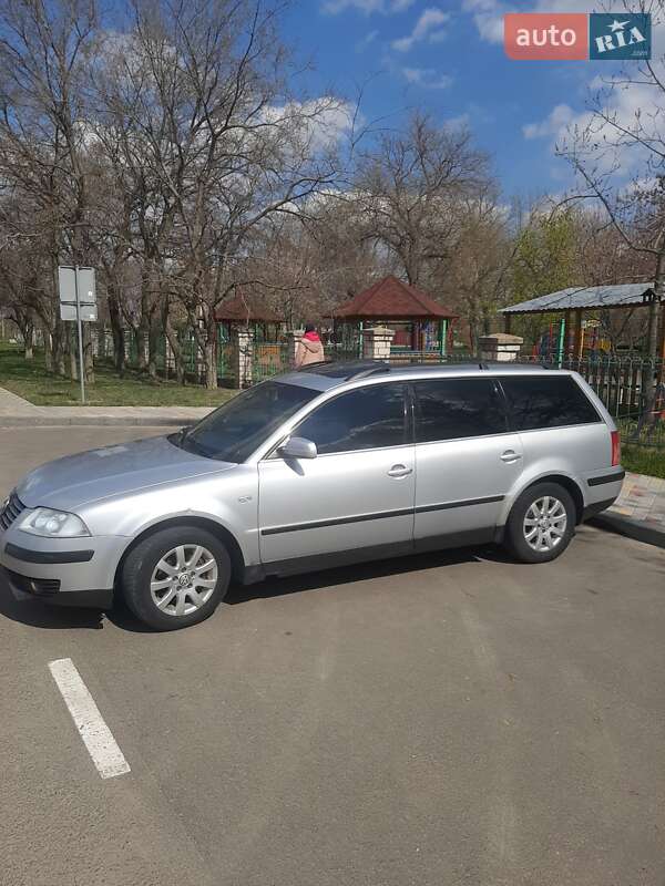 Универсал Volkswagen Passat 2001 в Вознесенске