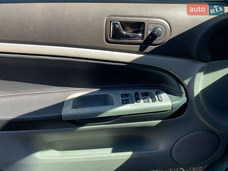 Седан Volkswagen Passat 1999 в Луцке