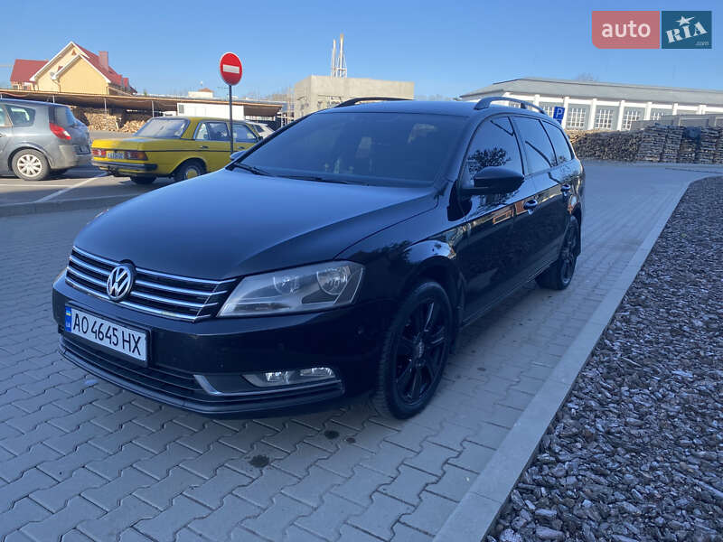 Універсал Volkswagen Passat 2013 в Мукачевому