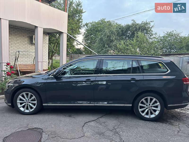 Универсал Volkswagen Passat 2017 в Киеве фото 2 Универсал Volkswagen Passat 2017 в Киеве