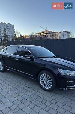 Седан Volkswagen Passat 2017 в 