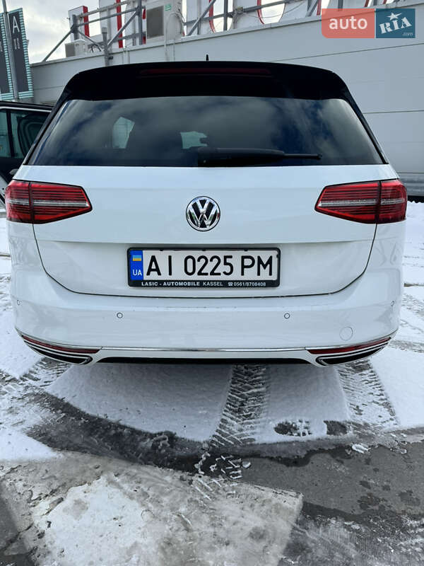 Універсал Volkswagen Passat 2019 в Києві