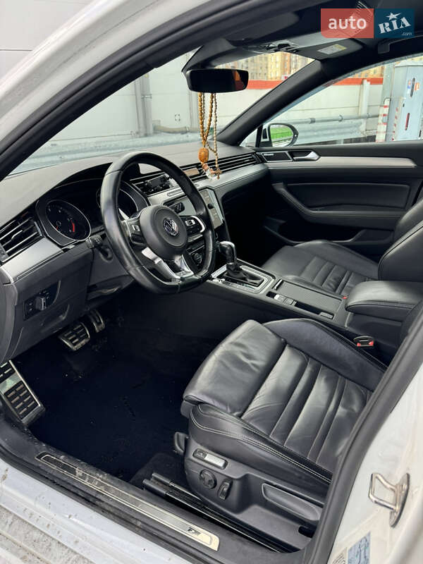 Універсал Volkswagen Passat 2019 в Києві