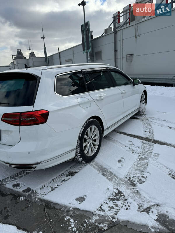 Універсал Volkswagen Passat 2019 в Києві