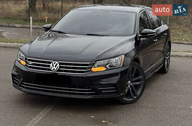 Седан Volkswagen Passat 2016 в 