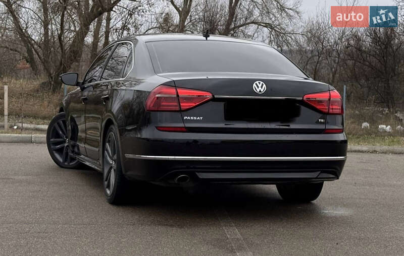 Седан Volkswagen Passat 2016 в Києві фото 5 Седан Volkswagen Passat 2016 в Києві