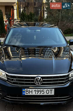 Седан Volkswagen Passat 2017 в 