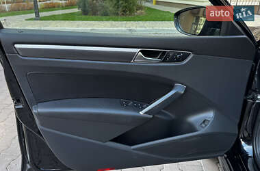 Седан Volkswagen Passat 2017 в 