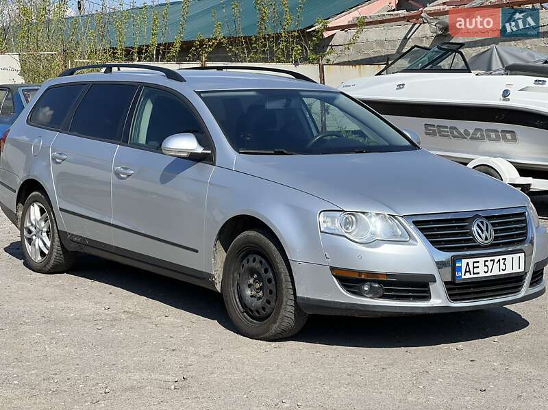 Універсал Volkswagen Passat 2007 в Дніпрі