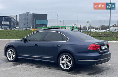 Седан Volkswagen Passat 2014 в 