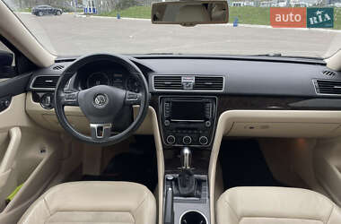 Седан Volkswagen Passat 2014 в 