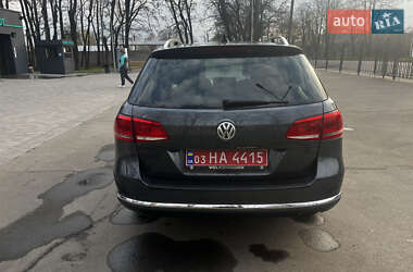 Универсал Volkswagen Passat 2011 в 