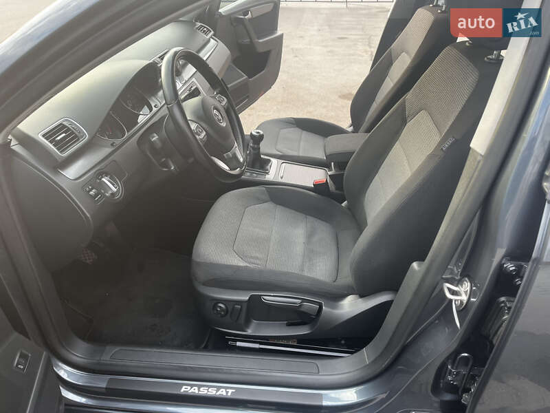 Универсал Volkswagen Passat 2011 в Кривом Роге