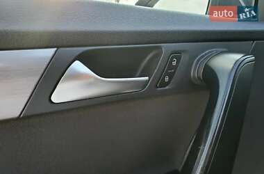 Універсал Volkswagen Passat 2011 в 