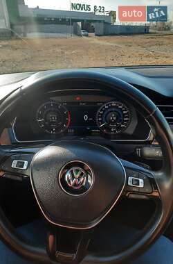 Седан Volkswagen Passat 2018 в 