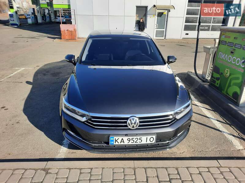 Седан Volkswagen Passat 2018 в 