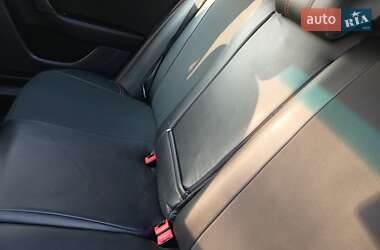 Універсал Volkswagen Passat 2011 в  фото 22 Універсал Volkswagen Passat 2011 в