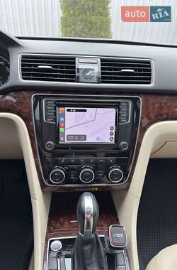 Седан Volkswagen Passat 2011 в 