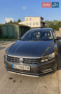 Седан Volkswagen Passat 2016 в Яворове