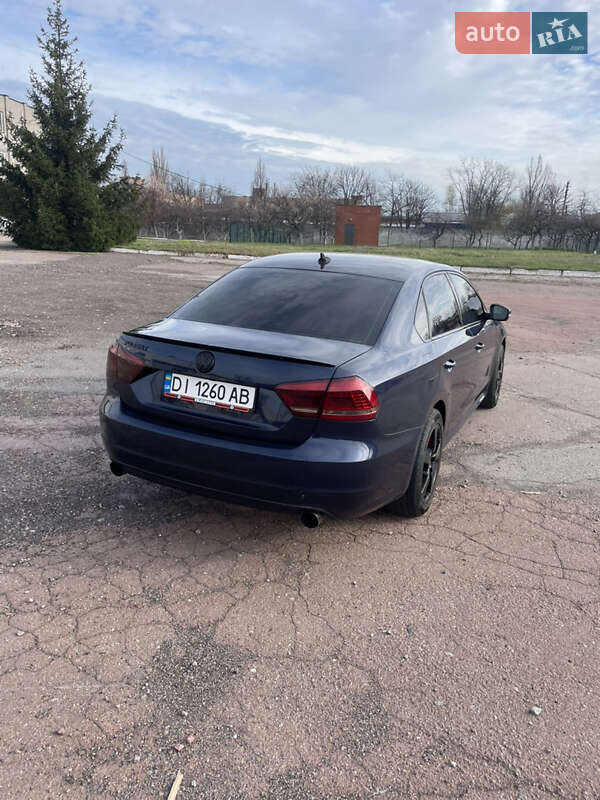 Седан Volkswagen Passat 2014 в Києві