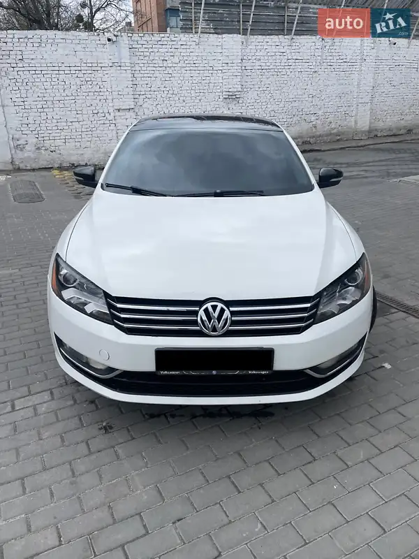 Седан Volkswagen Passat 2014 в 