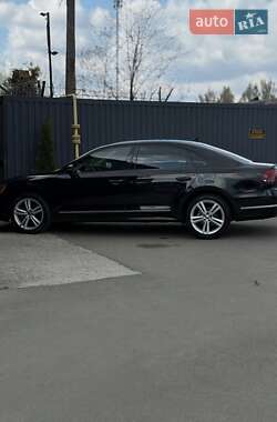 Седан Volkswagen Passat 2013 в 