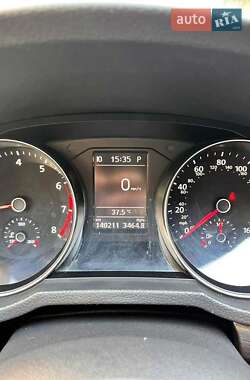 Седан Volkswagen Passat 2015 в 