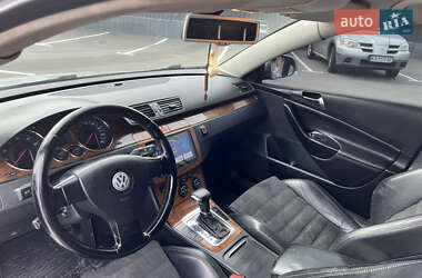 Седан Volkswagen Passat 2005 в 