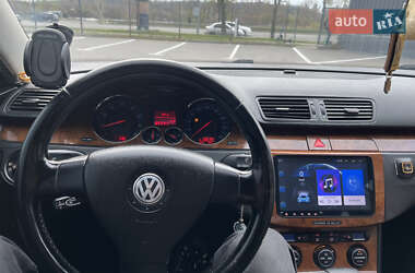Седан Volkswagen Passat 2005 в 