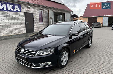 Универсал Volkswagen Passat 2012 в 