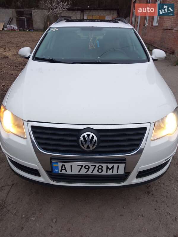 Универсал Volkswagen Passat 2008 в Житомире
