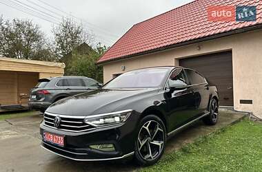 Седан Volkswagen Passat 2021 в 