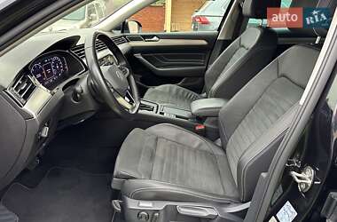 Седан Volkswagen Passat 2021 в 