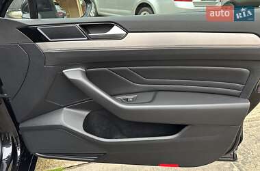 Седан Volkswagen Passat 2021 в 