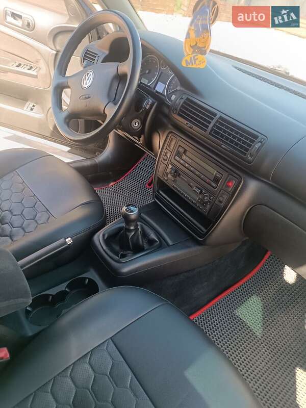 Седан Volkswagen Passat 2002 в Олевске фото 16 Седан Volkswagen Passat 2002 в Олевске