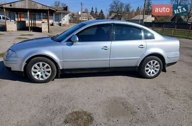 Седан Volkswagen Passat 2004 в 
