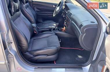 Седан Volkswagen Passat 2004 в 