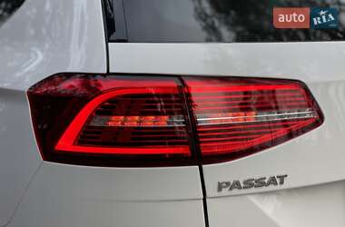 Универсал Volkswagen Passat 2015 в 