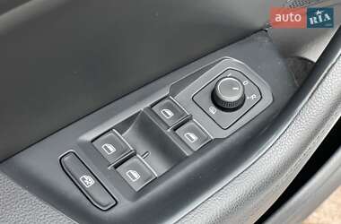 Универсал Volkswagen Passat 2015 в 