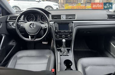 Седан Volkswagen Passat 2016 в 