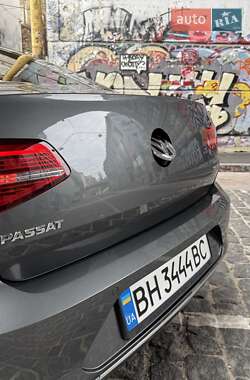 Седан Volkswagen Passat 2016 в 