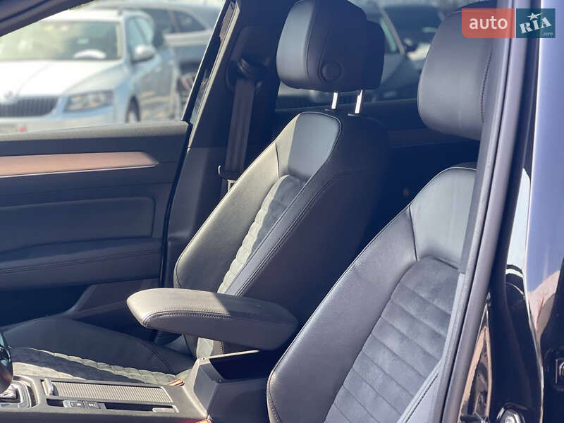 Универсал Volkswagen Passat 2018 в Ужгороде
