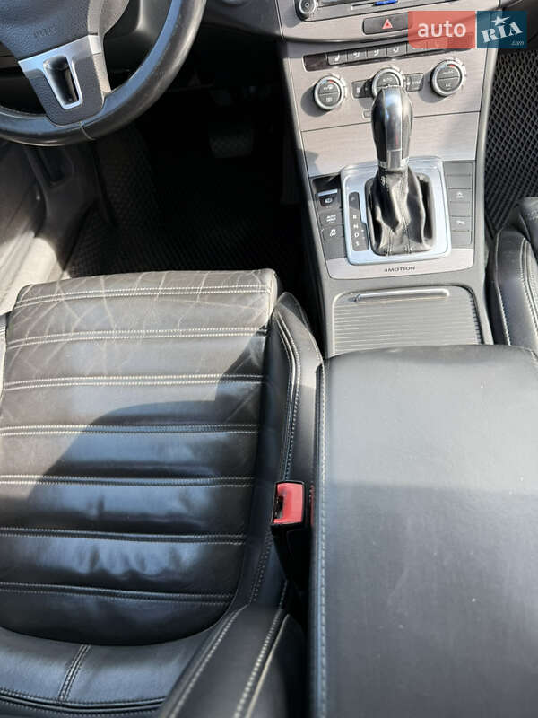 Универсал Volkswagen Passat 2012 в Чернигове