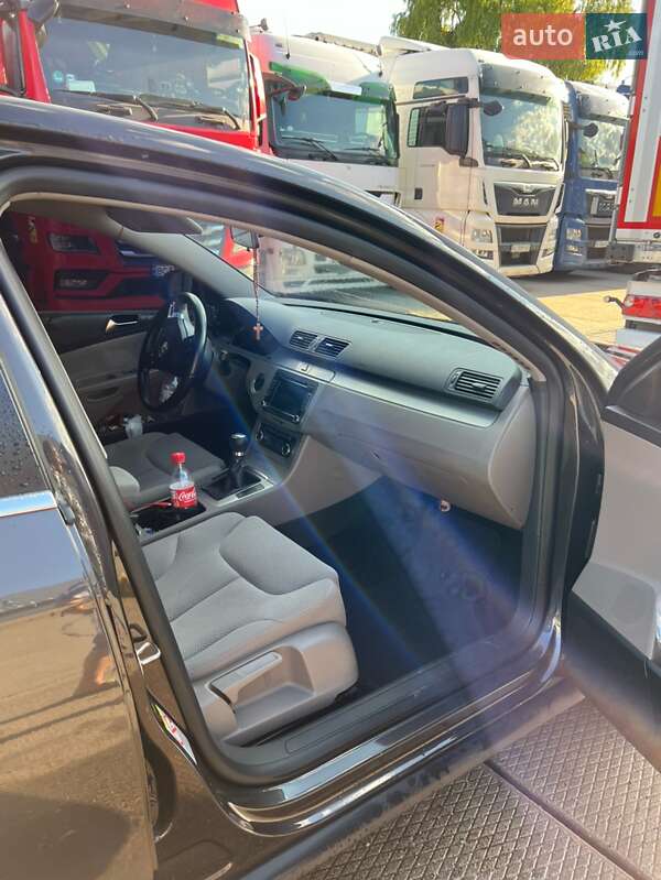 Седан Volkswagen Passat 2010 в Дрогобыче