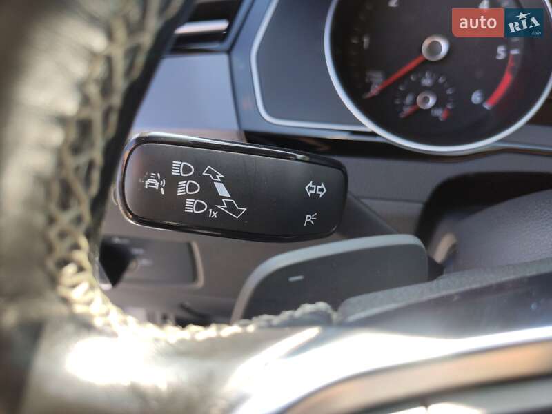 Універсал Volkswagen Passat 2015 в Ковелі