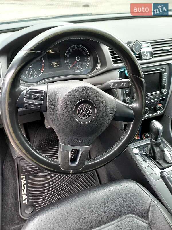 Седан Volkswagen Passat 2015 в Сарнах